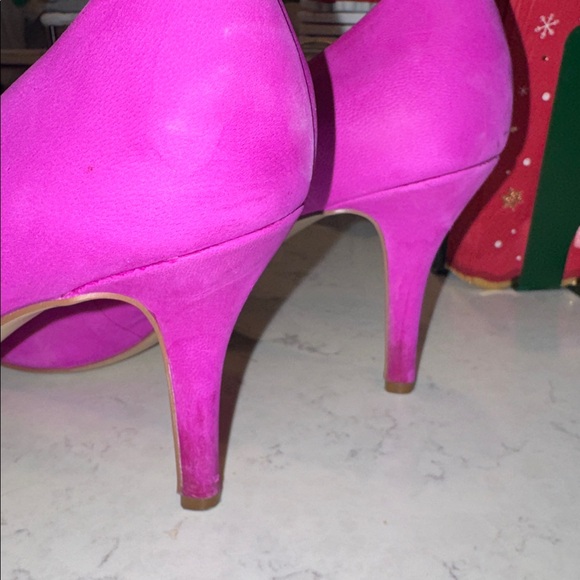 BCBGeneration Vibrant Pink Heels - Picture 7 of 8